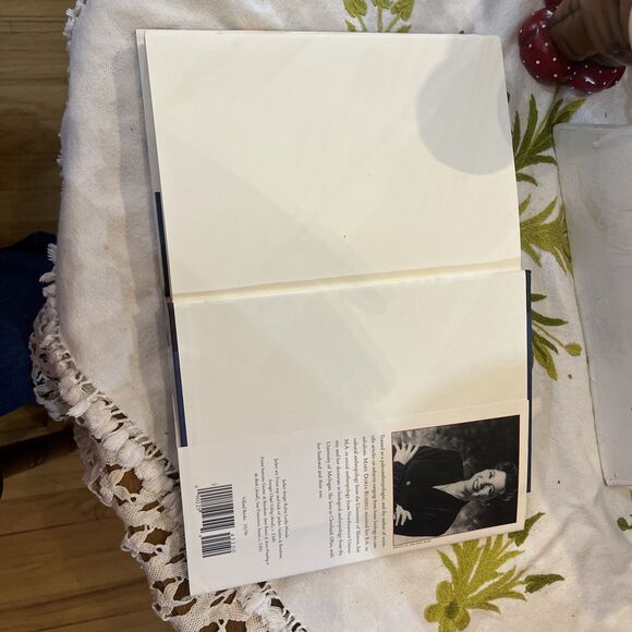 The Sparrow: A Novel - Picture 3 of 8